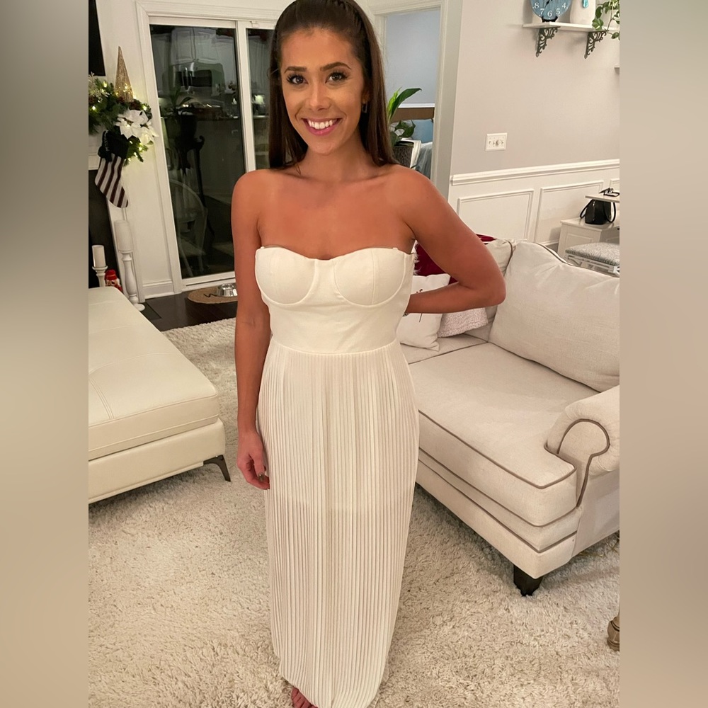 White maxi.Summer Sensation,Holiday, New Years Eve, cocktail, Wedding. Elegant!